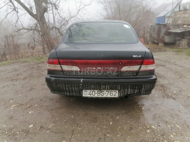 Nissan Maxima 1997, 145,000 km - 3.0 l - Quba