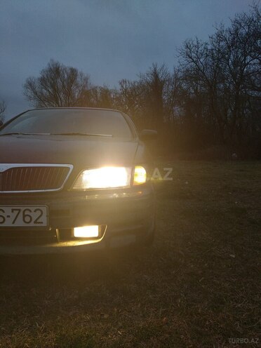 Nissan Maxima 1997, 145,000 km - 3.0 l - Quba