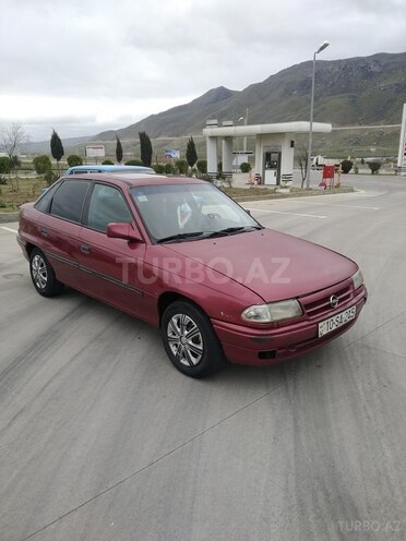 Opel Astra 1992, 490,249 km - 1.6 л - Xızı