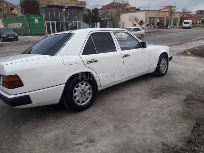 Mercedes E 200 1991, 128,000 km - 2.0 l - Bakı