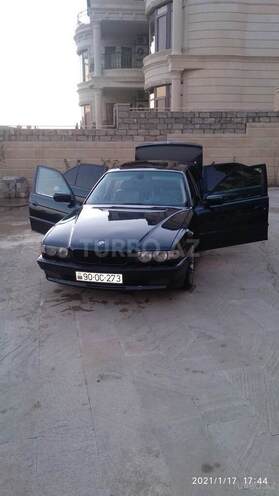 BMW 728 2000, 498,000 km - 2.8 l - Bakı