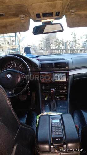BMW 728 2000, 498,000 km - 2.8 l - Bakı