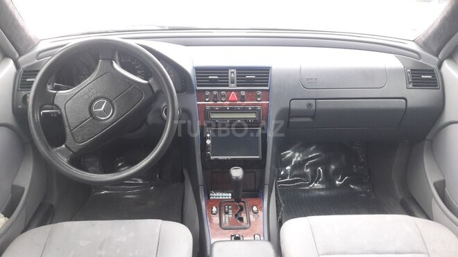 Mercedes C 220 2000, 210,000 km - 2.2 l - Bakı