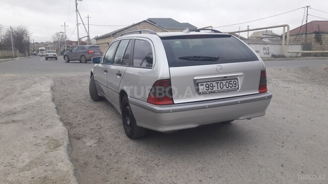 Mercedes C 220 2000, 210,000 km - 2.2 l - Bakı