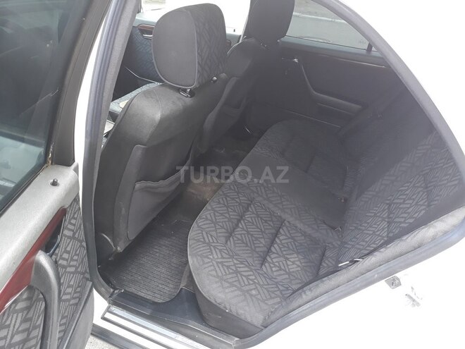 Mercedes C 220 1995, 368,743 km - 2.2 л - Mingəçevir