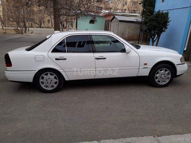 Mercedes C 220 1995, 368,743 km - 2.2 л - Mingəçevir