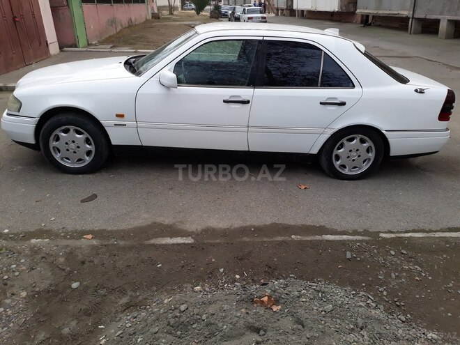 Mercedes C 220 1995, 368,743 km - 2.2 л - Mingəçevir
