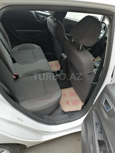 Ford Fiesta 2013, 95,000 km - 1.6 l - Bakı