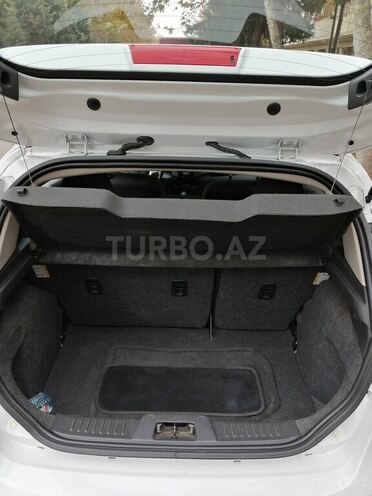 Ford Fiesta 2013, 95,000 km - 1.6 l - Bakı