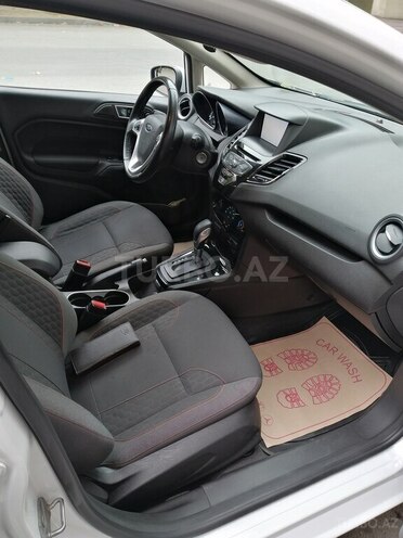 Ford Fiesta 2013, 95,000 km - 1.6 l - Bakı