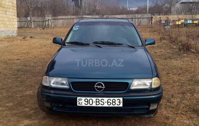 Opel Astra 1997, 268,544 km - 1.6 л - Şəki