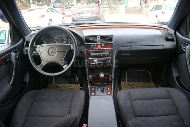 Mercedes C 240 1998, 124,650 km - 2.4 l - Bakı