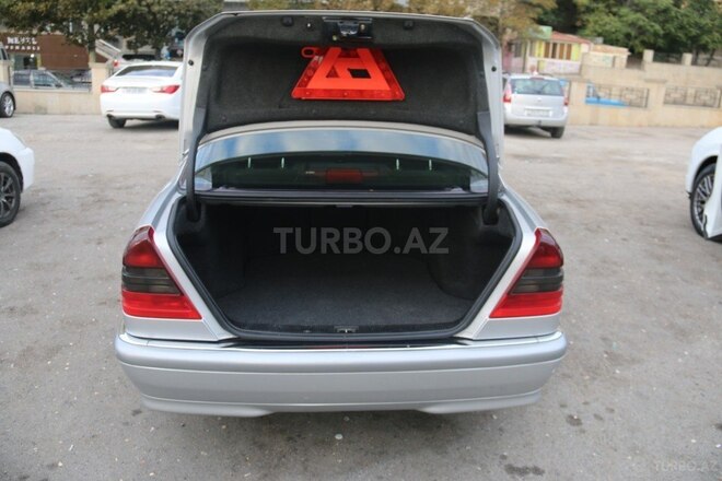 Mercedes C 240 1998, 124,650 km - 2.4 l - Bakı