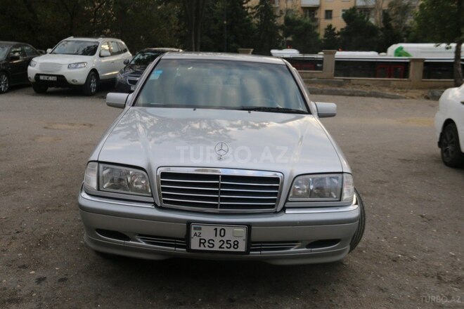 Mercedes C 240 1998, 124,650 km - 2.4 l - Bakı