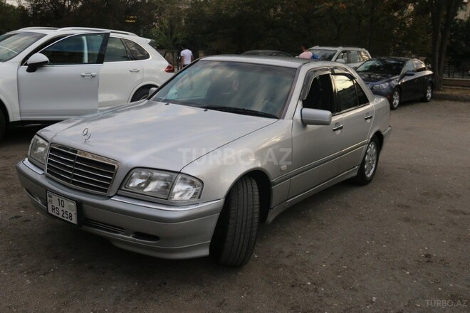 Mercedes C 240 1998, 124,650 km - 2.4 l - Bakı