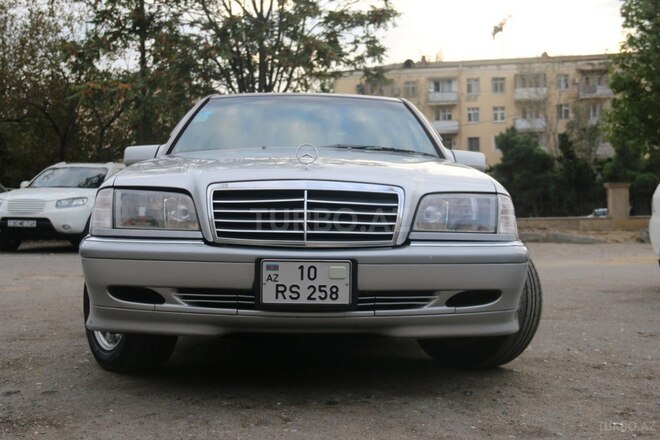 Mercedes C 240 1998, 124,650 km - 2.4 l - Bakı
