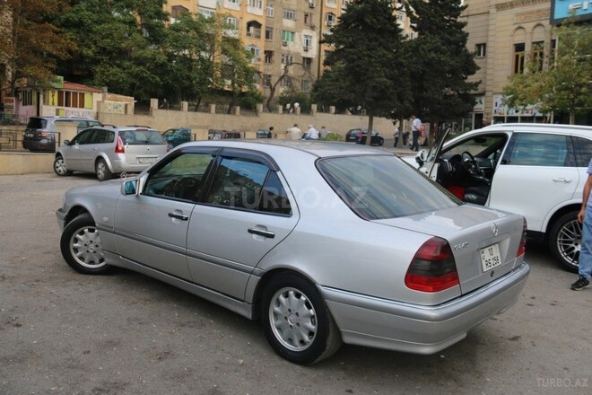 Mercedes C 240 1998, 124,650 km - 2.4 l - Bakı