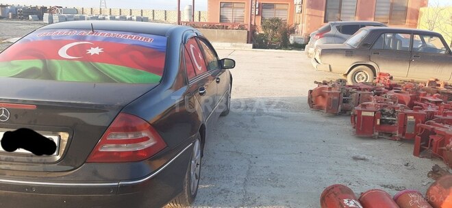 Mercedes C 230 2004, 300,000 km - 2.3 l - Bakı