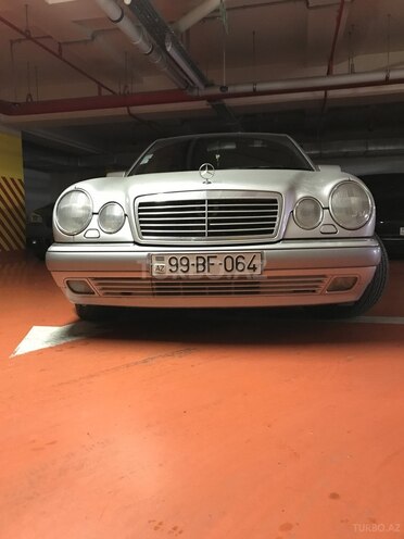 Mercedes E 240 1998, 292,509 km - 2.4 l - Bakı
