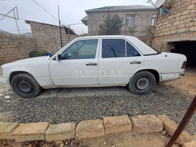 Mercedes 200 1991, 235,611 km - 2.0 л - Bakı
