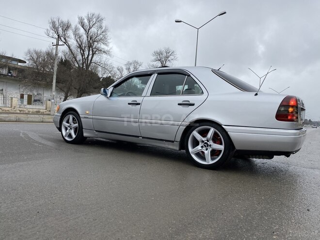 Mercedes C 220 1994, 296,000 km - 2.2 l - Sumqayıt
