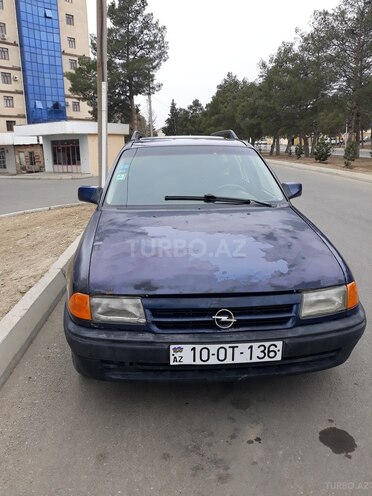 Opel Astra 1993, 200,000 km - 1.7 l - Naftalan