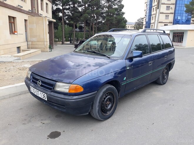 Opel Astra 1993, 200,000 km - 1.7 l - Naftalan