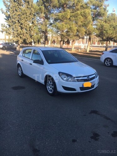 Opel Astra 2009, 157,000 km - 1.4 l - Bakı