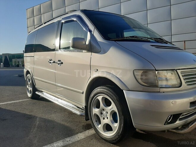 Mercedes Vito 2002, 380,000 km - 2.3 л - Quba