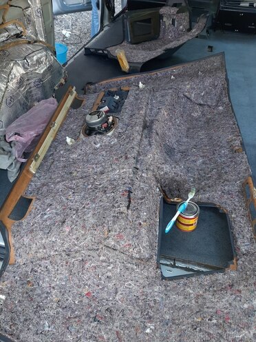 Mercedes Vito 2002, 380,000 km - 2.3 л - Quba