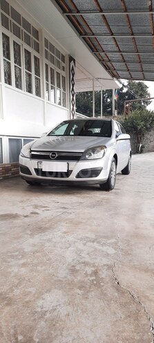 Opel Astra 2006, 252,419 km - 1.3 l - Şəki