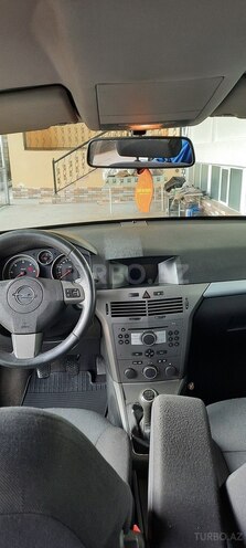 Opel Astra 2006, 252,419 km - 1.3 l - Şəki