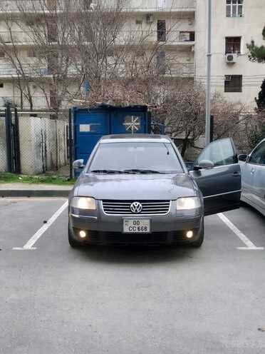Volkswagen Passat 2004, 131,000 km - 1.8 l - Bakı