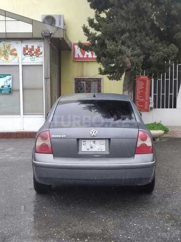 Volkswagen Passat 2004, 131,000 km - 1.8 l - Bakı