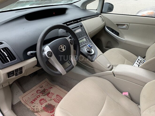 Toyota Prius 2011, 209,000 km - 1.8 l - Bakı
