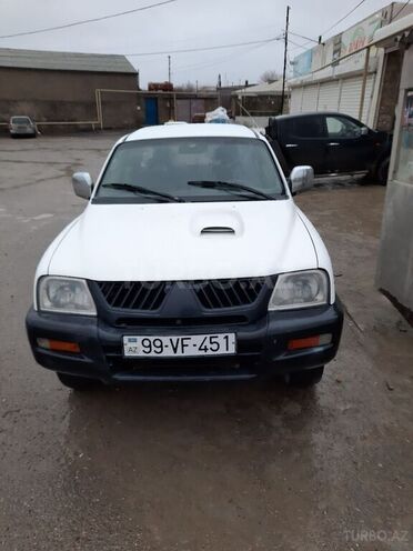 Mitsubishi L200 2005, 400,000 km - 2.5 l - Bakı