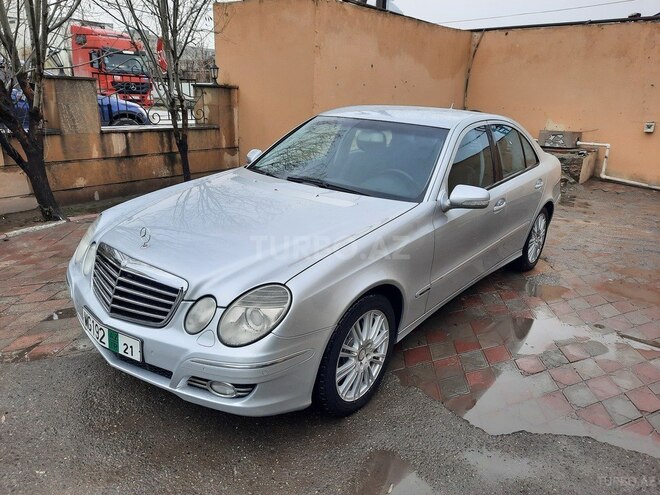 Mercedes E 220 2007, 235,000 km - 2.2 l - Bakı