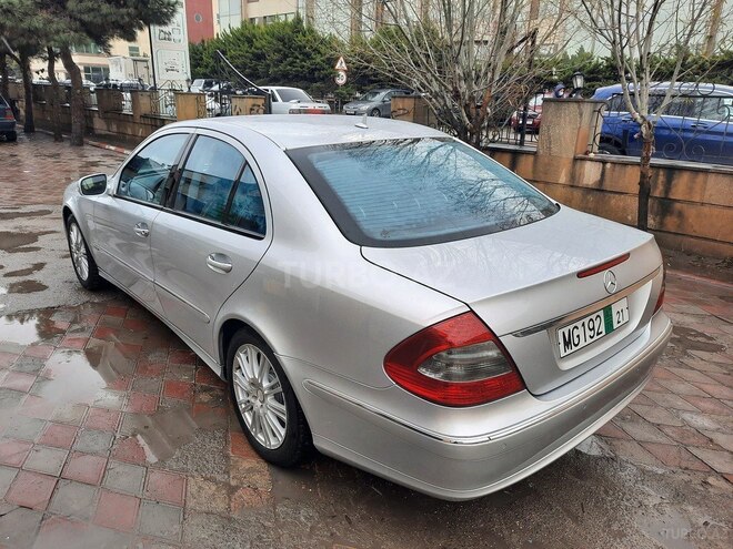 Mercedes E 220 2007, 235,000 km - 2.2 l - Bakı