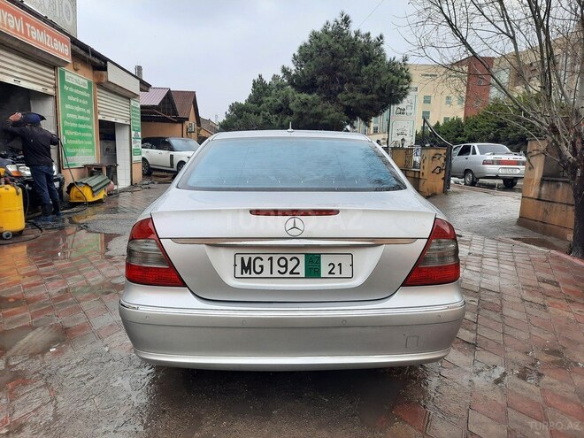 Mercedes E 220 2007, 235,000 km - 2.2 l - Bakı