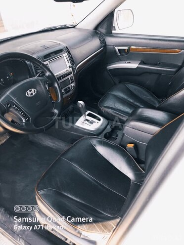 Hyundai Santa Fe 2009, 200,000 km - 2.2 l - Salyan