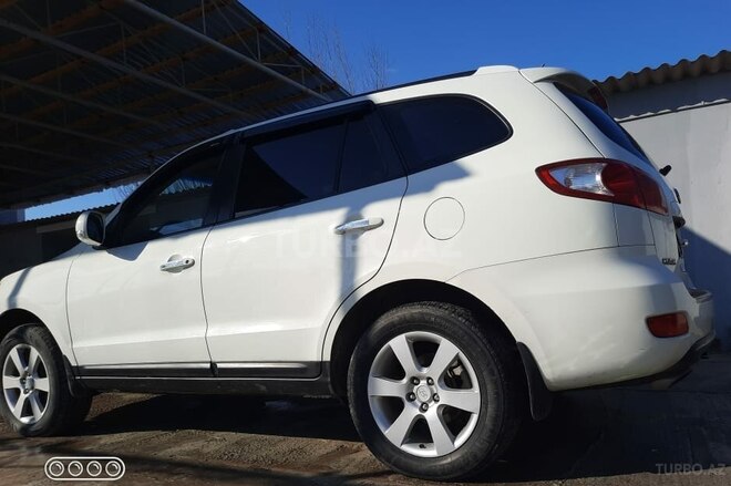 Hyundai Santa Fe 2009, 200,000 km - 2.2 l - Salyan