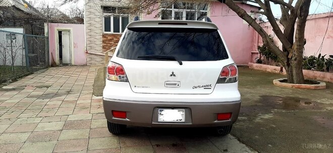 Mitsubishi Outlander 2004, 246,787 km - 2.4 l - Sumqayıt