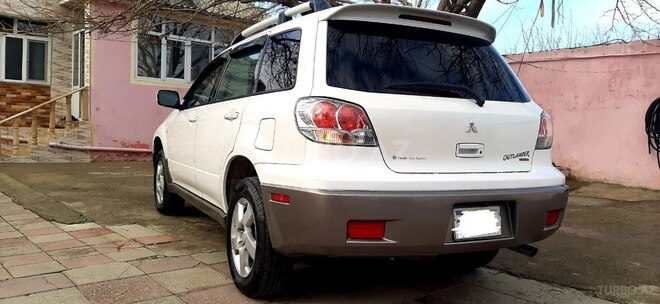 Mitsubishi Outlander 2004, 246,787 km - 2.4 l - Sumqayıt