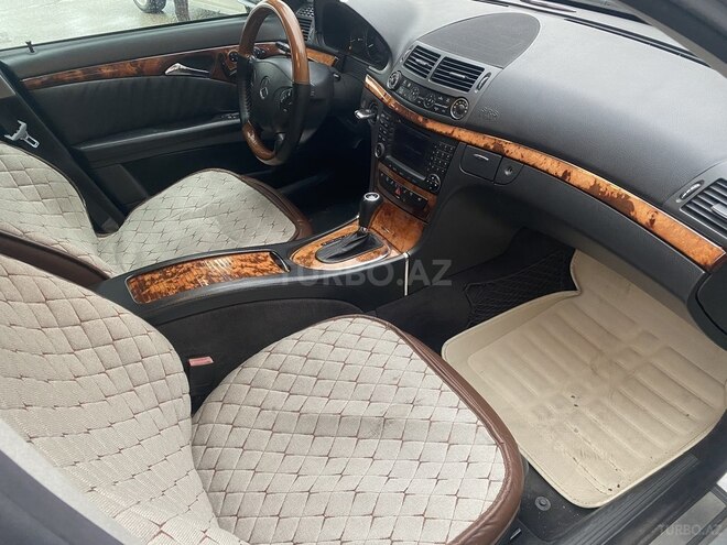 Mercedes E 320 2004, 235,000 km - 3.2 l - Sumqayıt