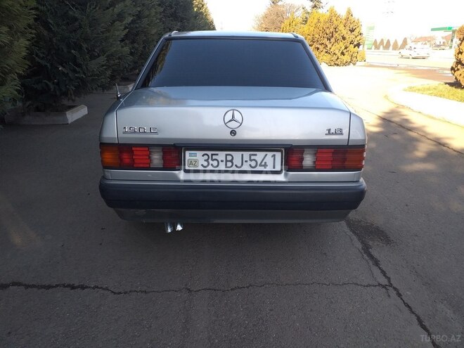 Mercedes 190 1992, 228,000 km - 1.8 l - Qazax