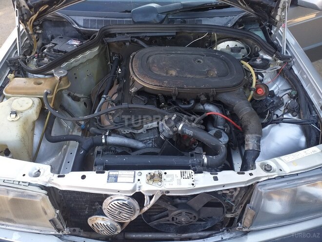 Mercedes 190 1992, 228,000 km - 1.8 l - Qazax