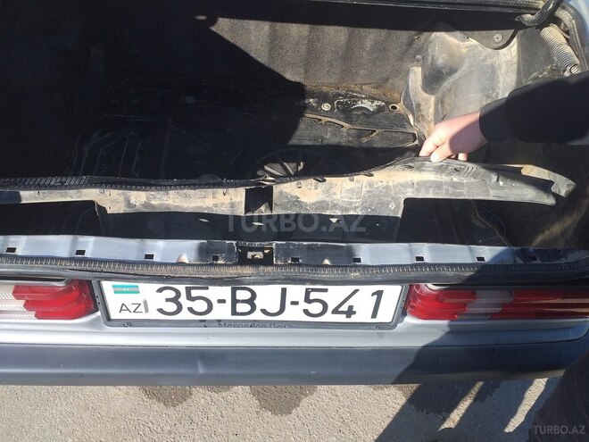 Mercedes 190 1992, 228,000 km - 1.8 l - Qazax
