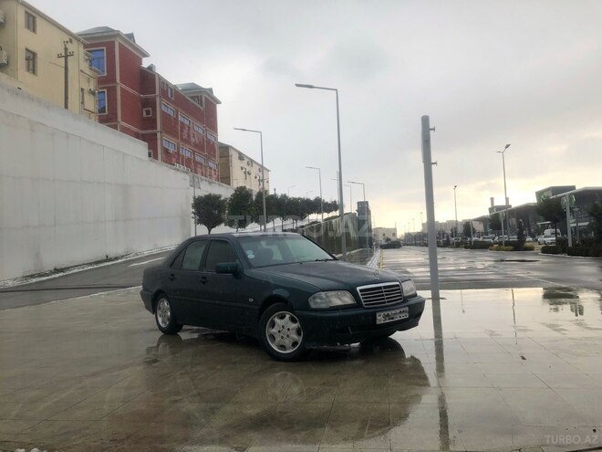 Mercedes C 180 1998, 300,000 km - 1.8 l - Bakı
