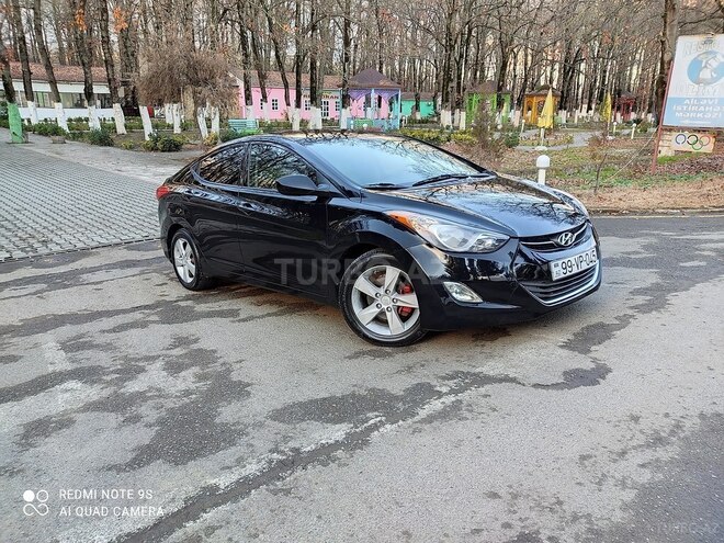 Hyundai Elantra 2013, 93,000 km - 1.8 l - Masallı