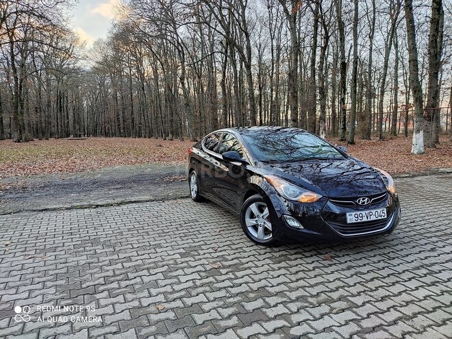Hyundai Elantra 2013, 93,000 km - 1.8 l - Masallı